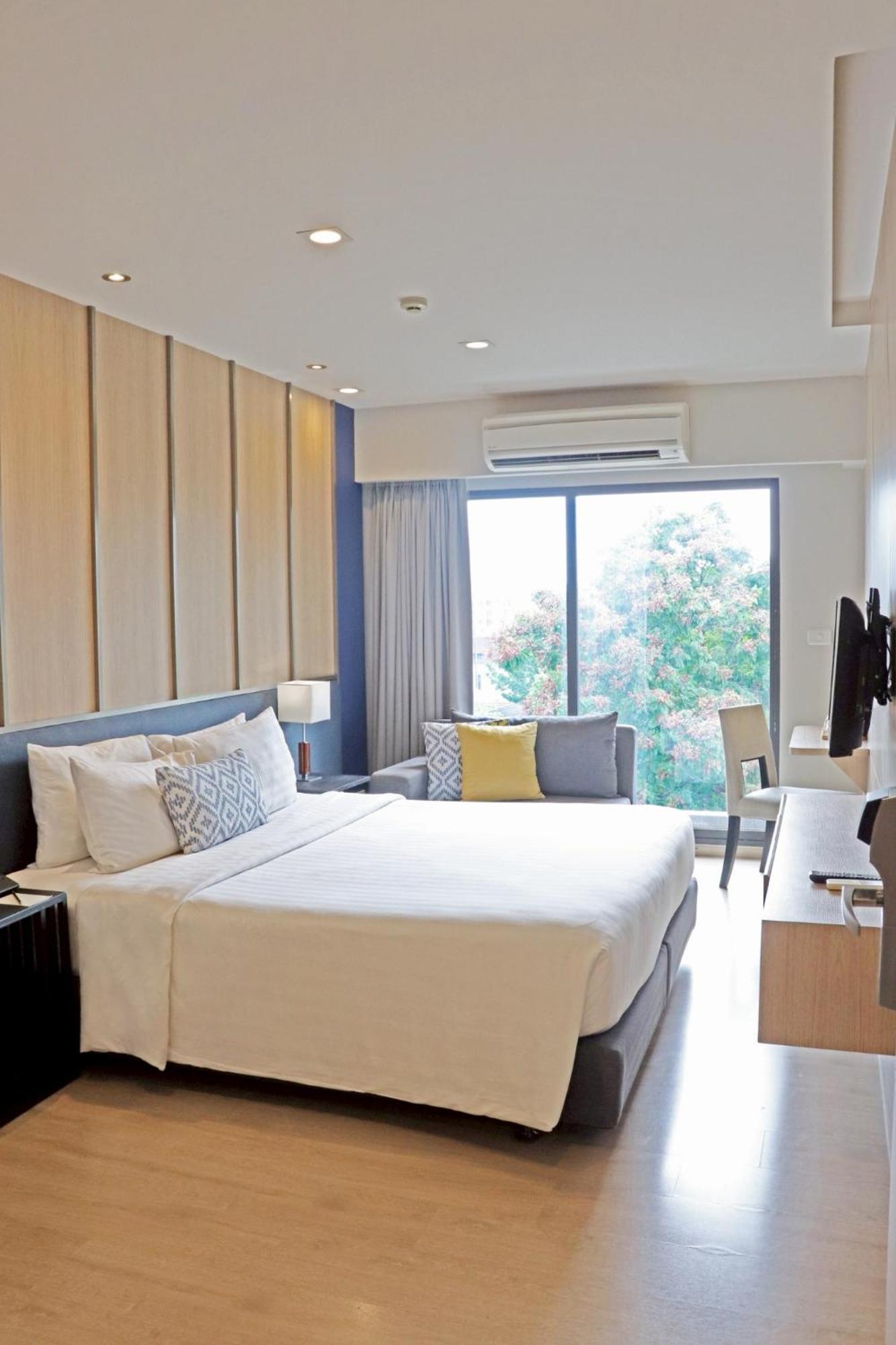 The Residence On Thonglor By Uhg Bangkok Kültér fotó